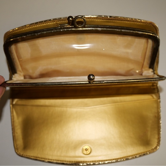 Leather wallet - Picture 5 of 7